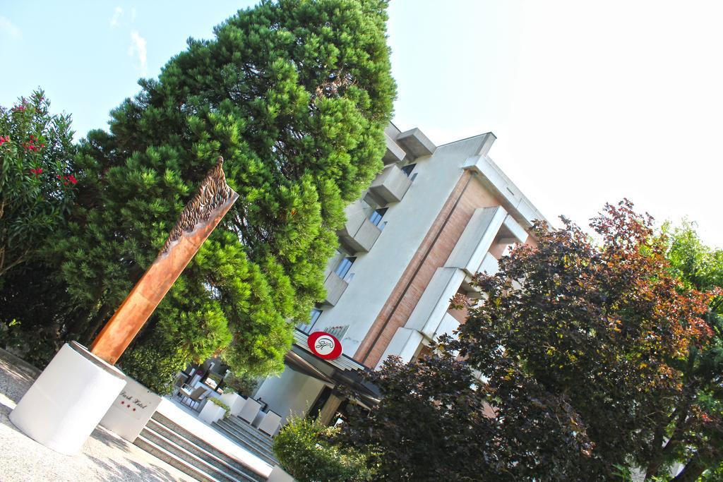Park Hotel Castrocaro Terme Bagian luar foto