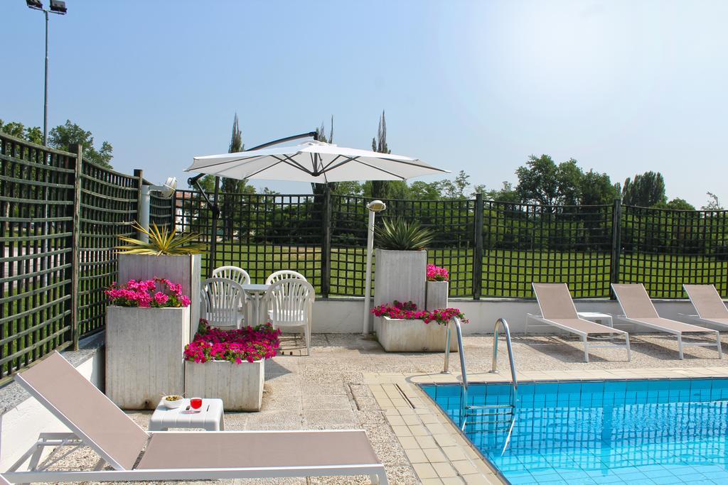 Park Hotel Castrocaro Terme Bagian luar foto